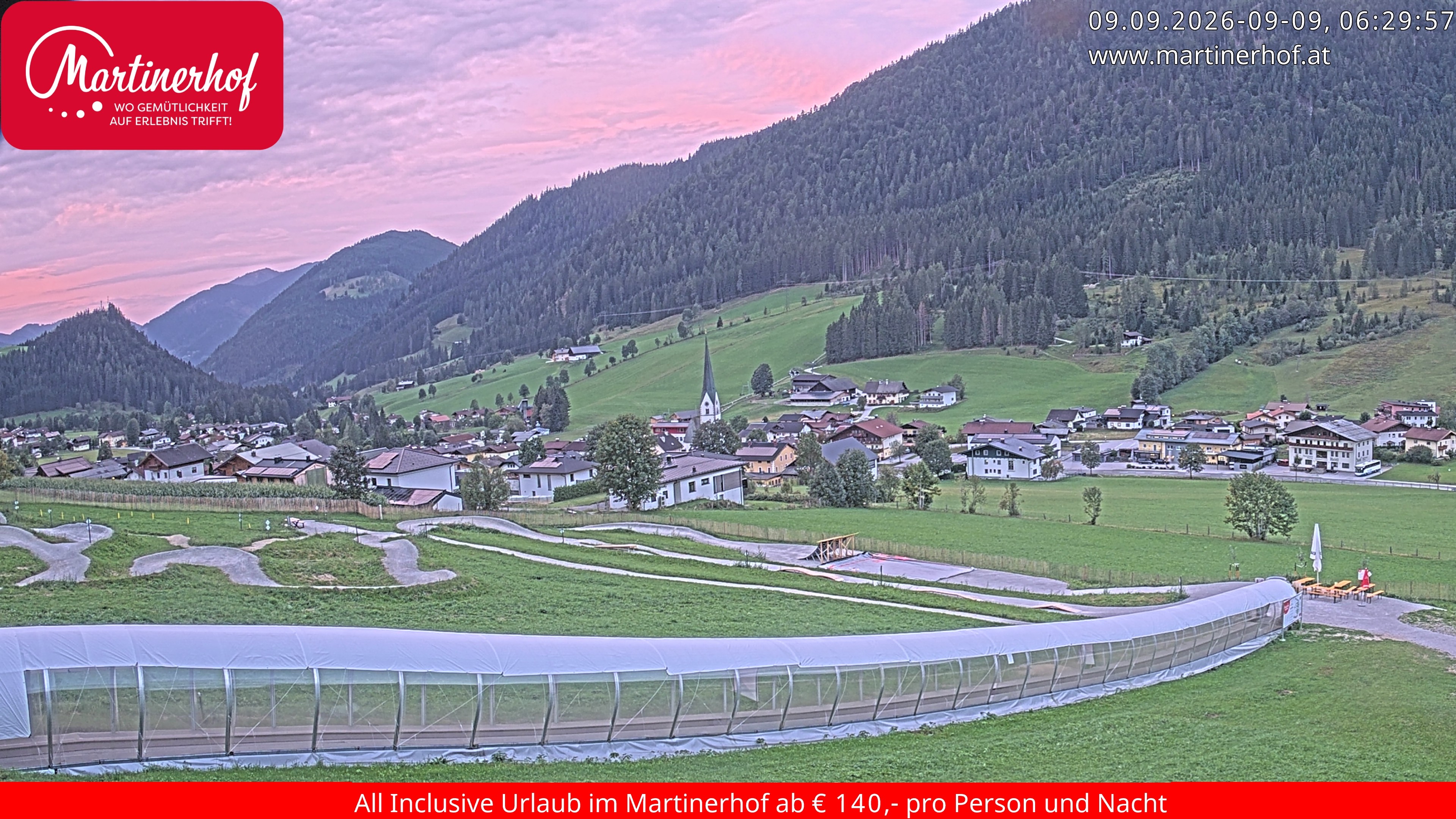 Archiv Foto Webcam Sicht auf St. Martin am Tennengebirge
