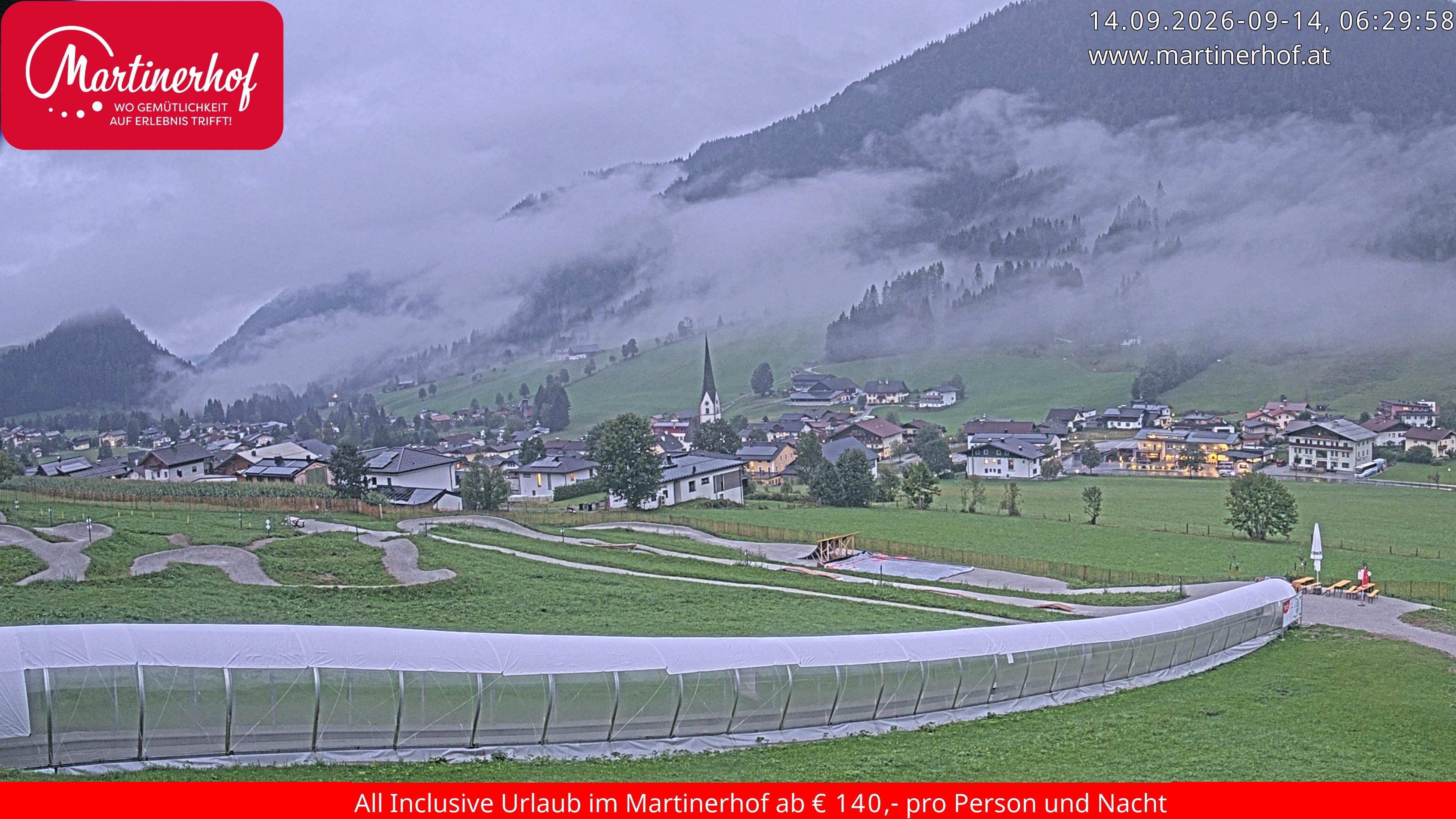 Archiv Foto Webcam Sicht auf St. Martin am Tennengebirge