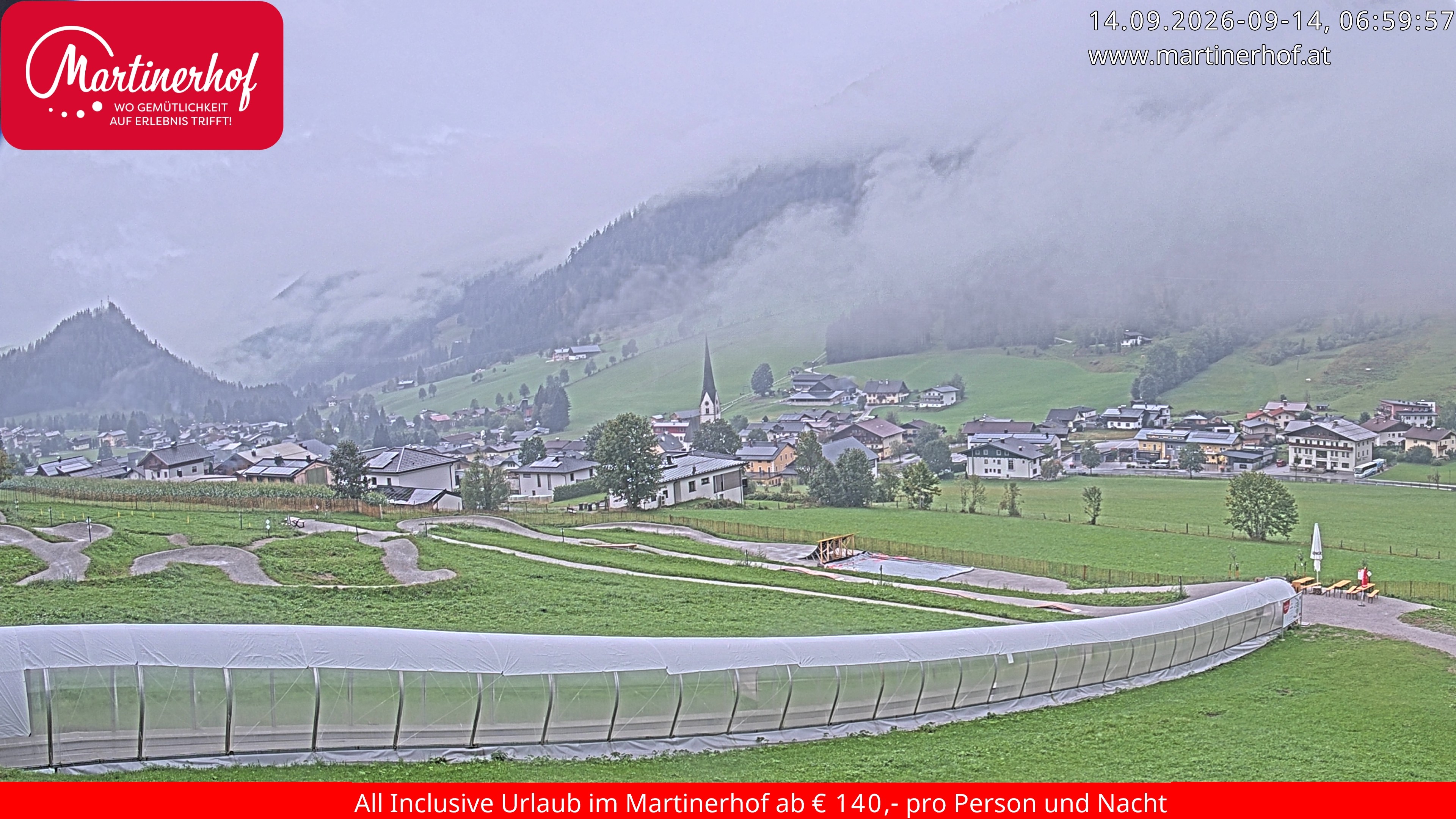 Archiv Foto Webcam Sicht auf St. Martin am Tennengebirge