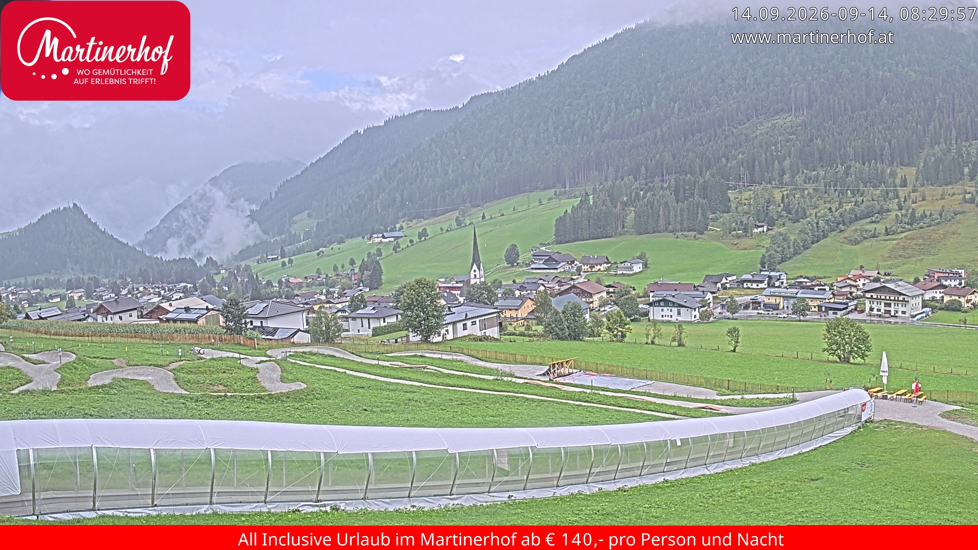 Archiv Foto Webcam Sicht auf St. Martin am Tennengebirge