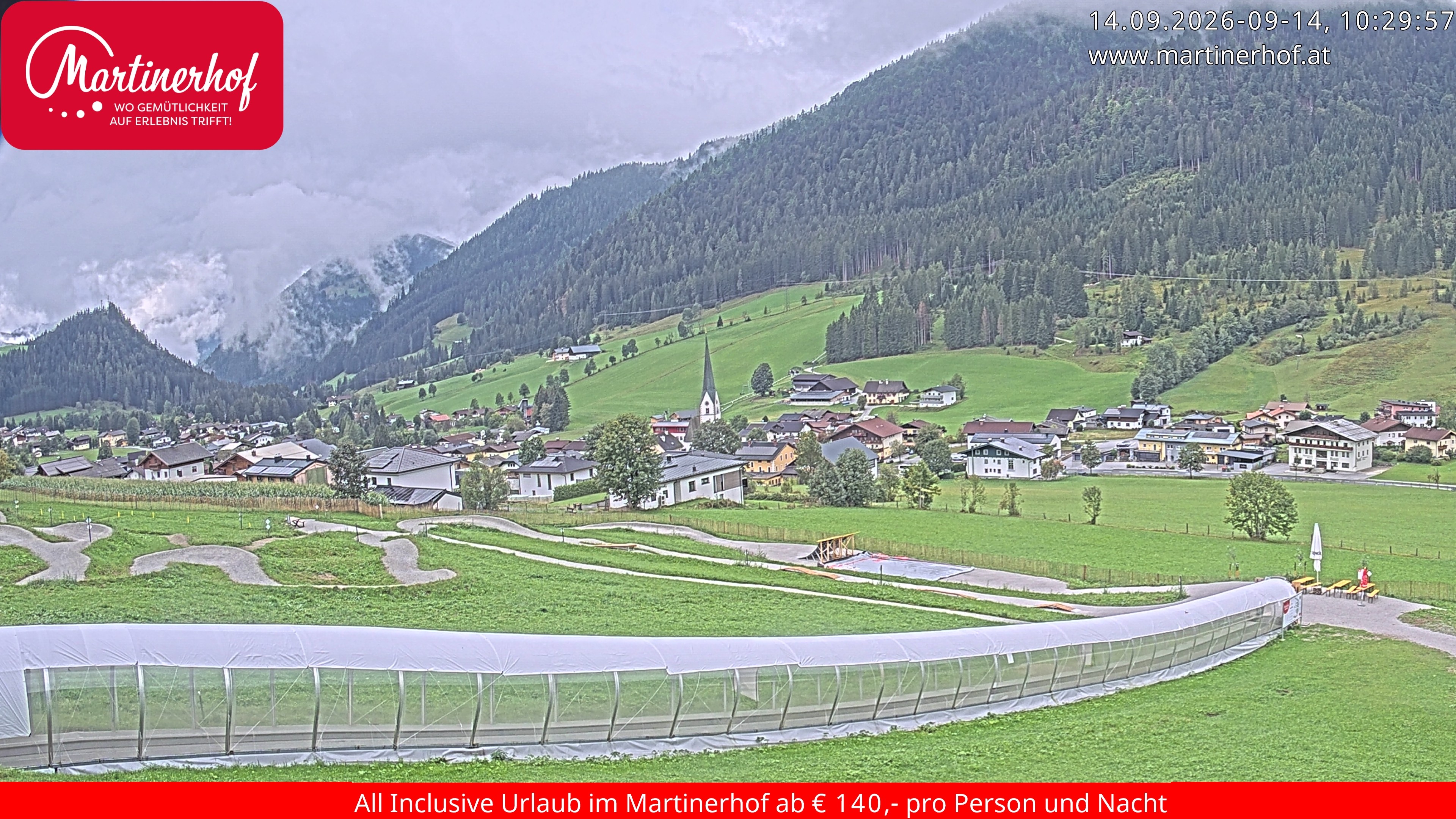 Archiv Foto Webcam Sicht auf St. Martin am Tennengebirge
