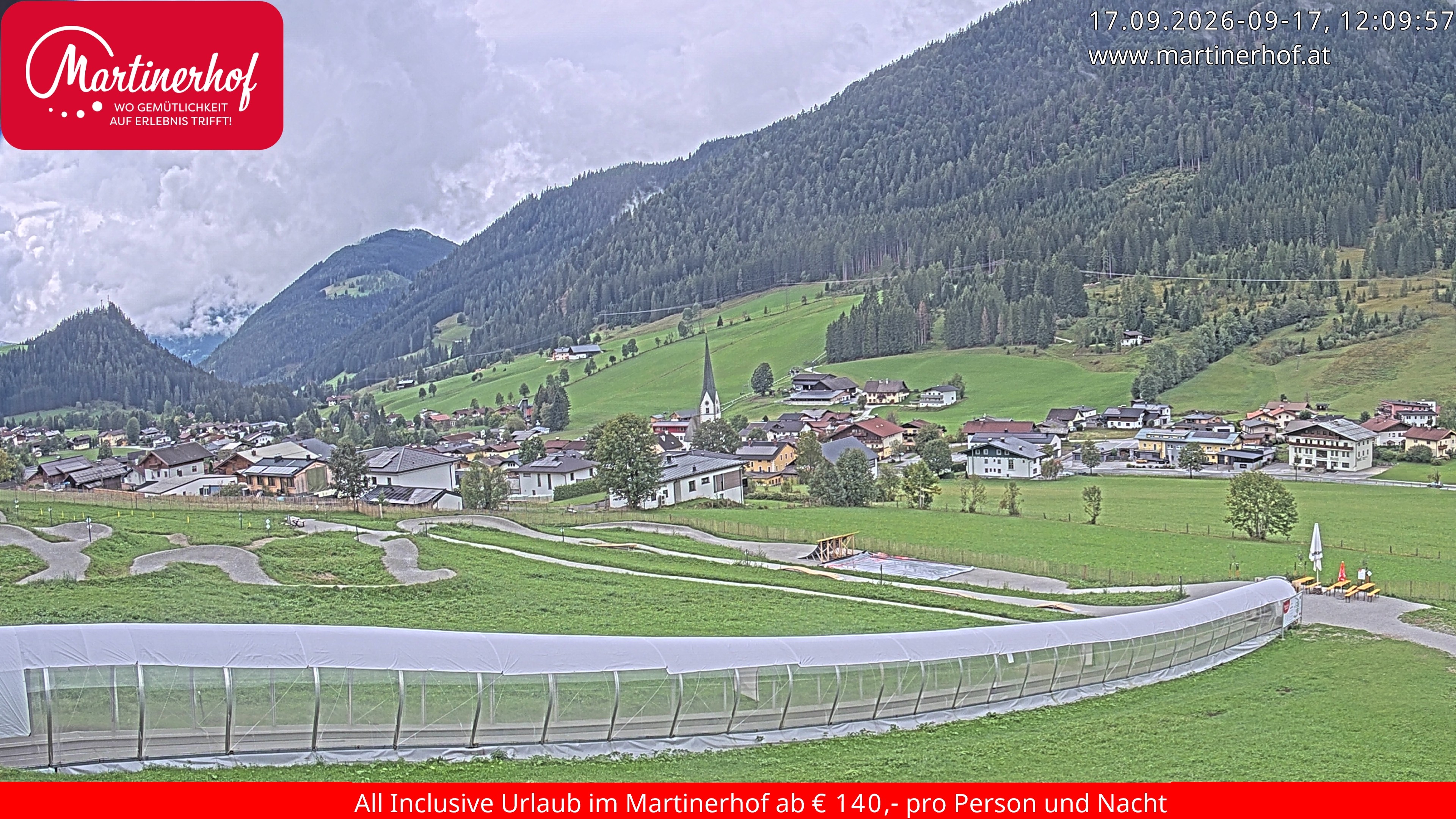 Archiv Foto Webcam Sicht auf St. Martin am Tennengebirge