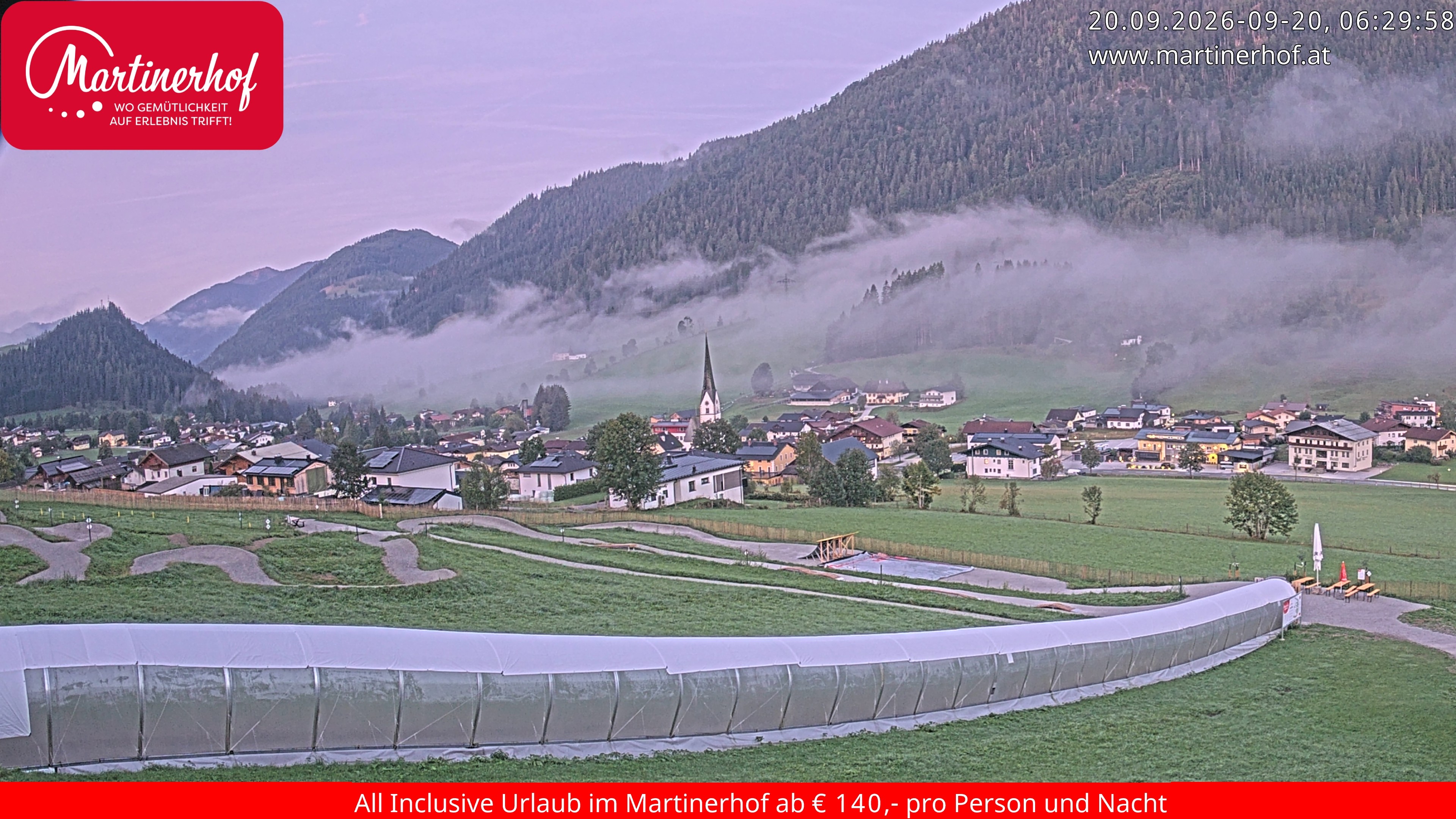 Archiv Foto Webcam Sicht auf St. Martin am Tennengebirge