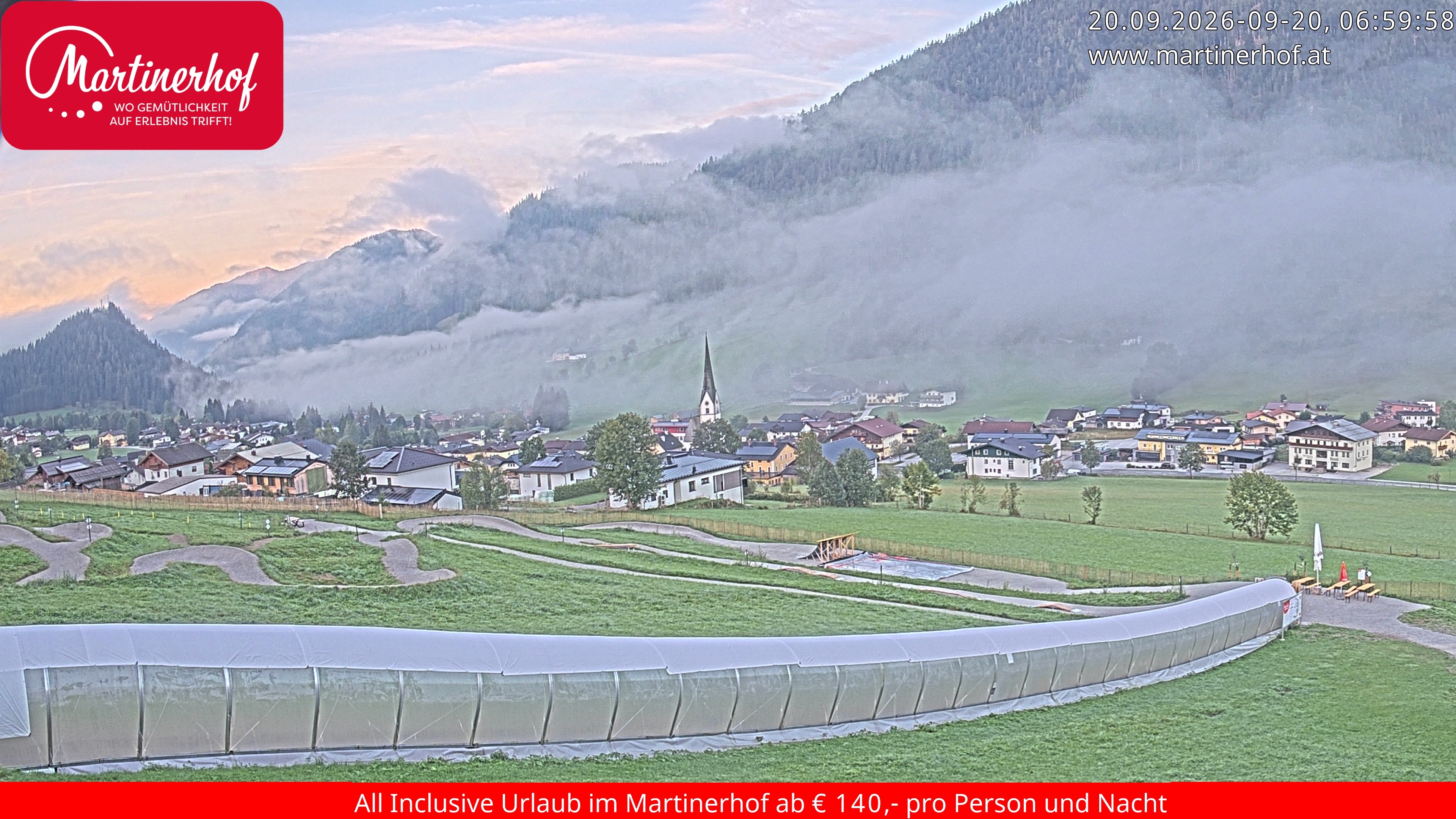 Archiv Foto Webcam Sicht auf St. Martin am Tennengebirge
