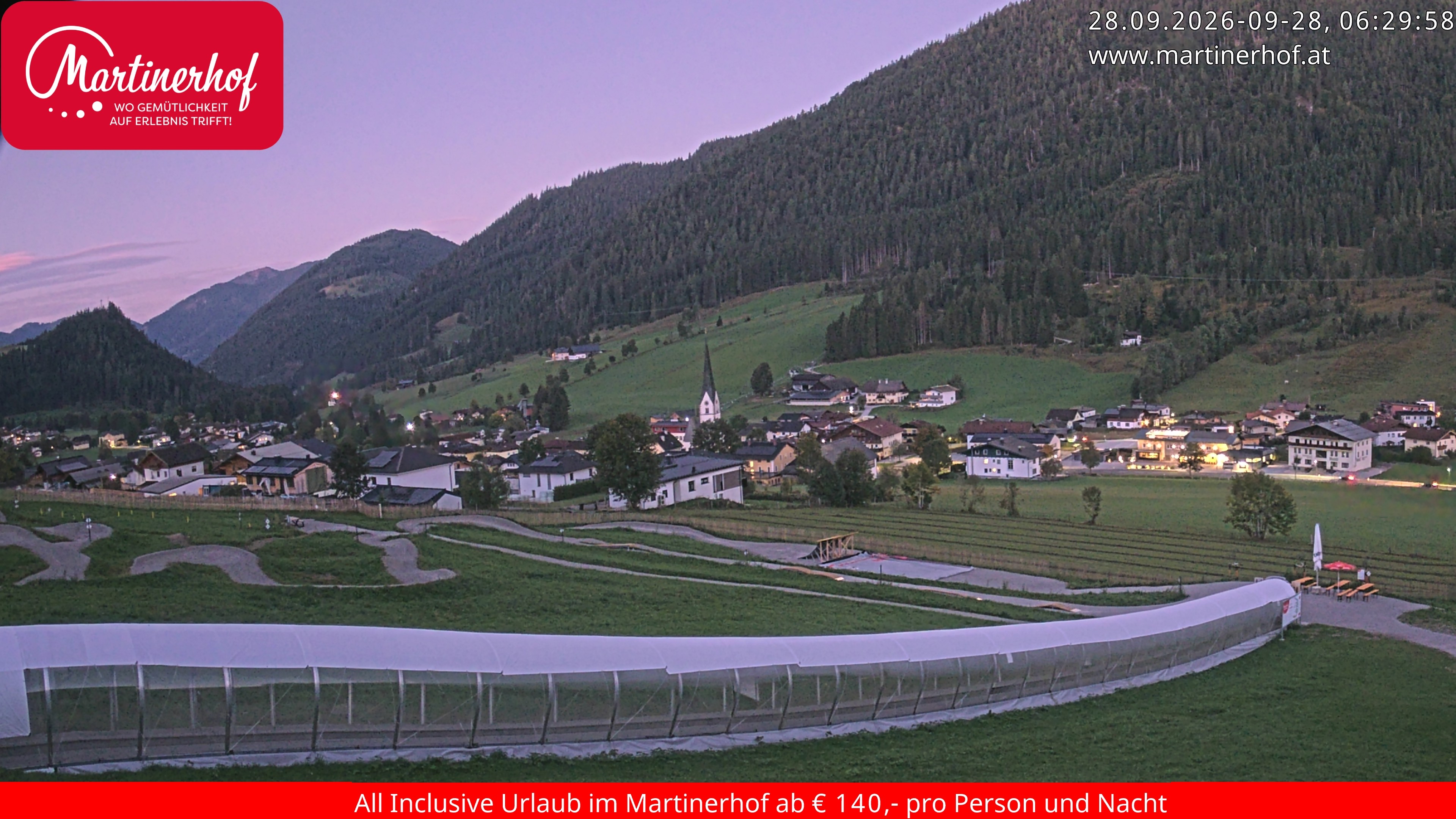 Archiv Foto Webcam Sicht auf St. Martin am Tennengebirge
