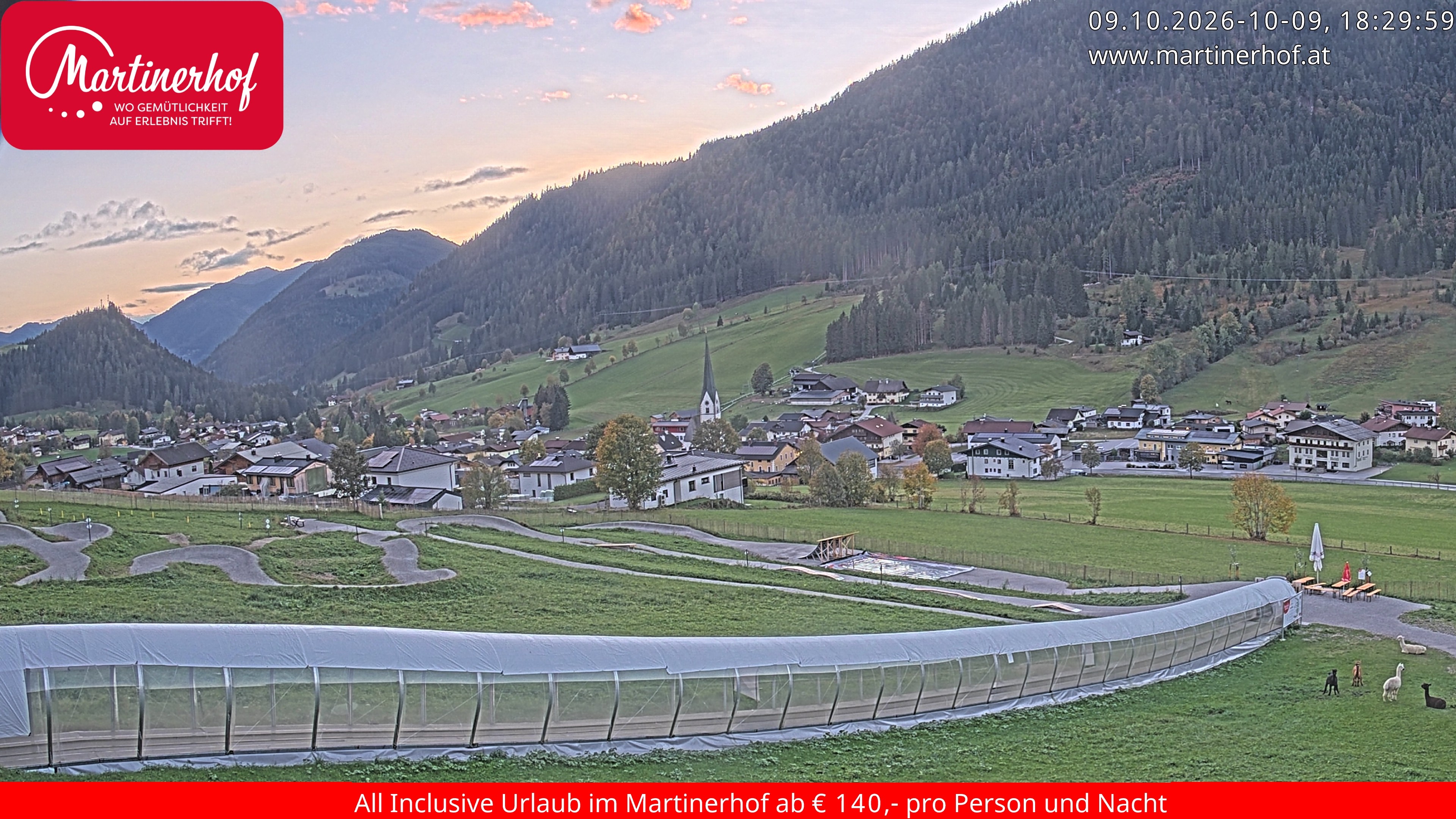 Archiv Foto Webcam Sicht auf St. Martin am Tennengebirge
