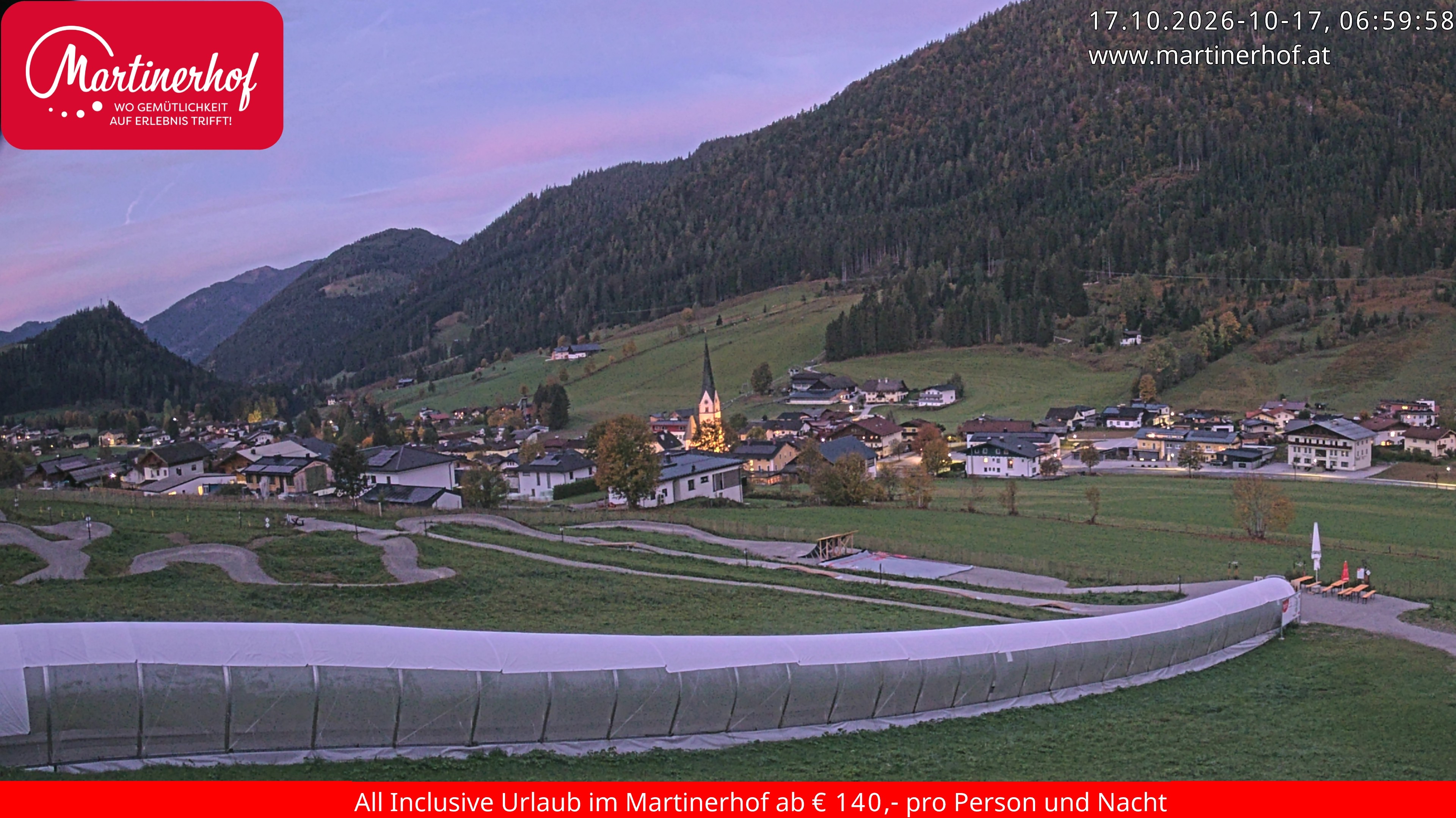 Archiv Foto Webcam Sicht auf St. Martin am Tennengebirge