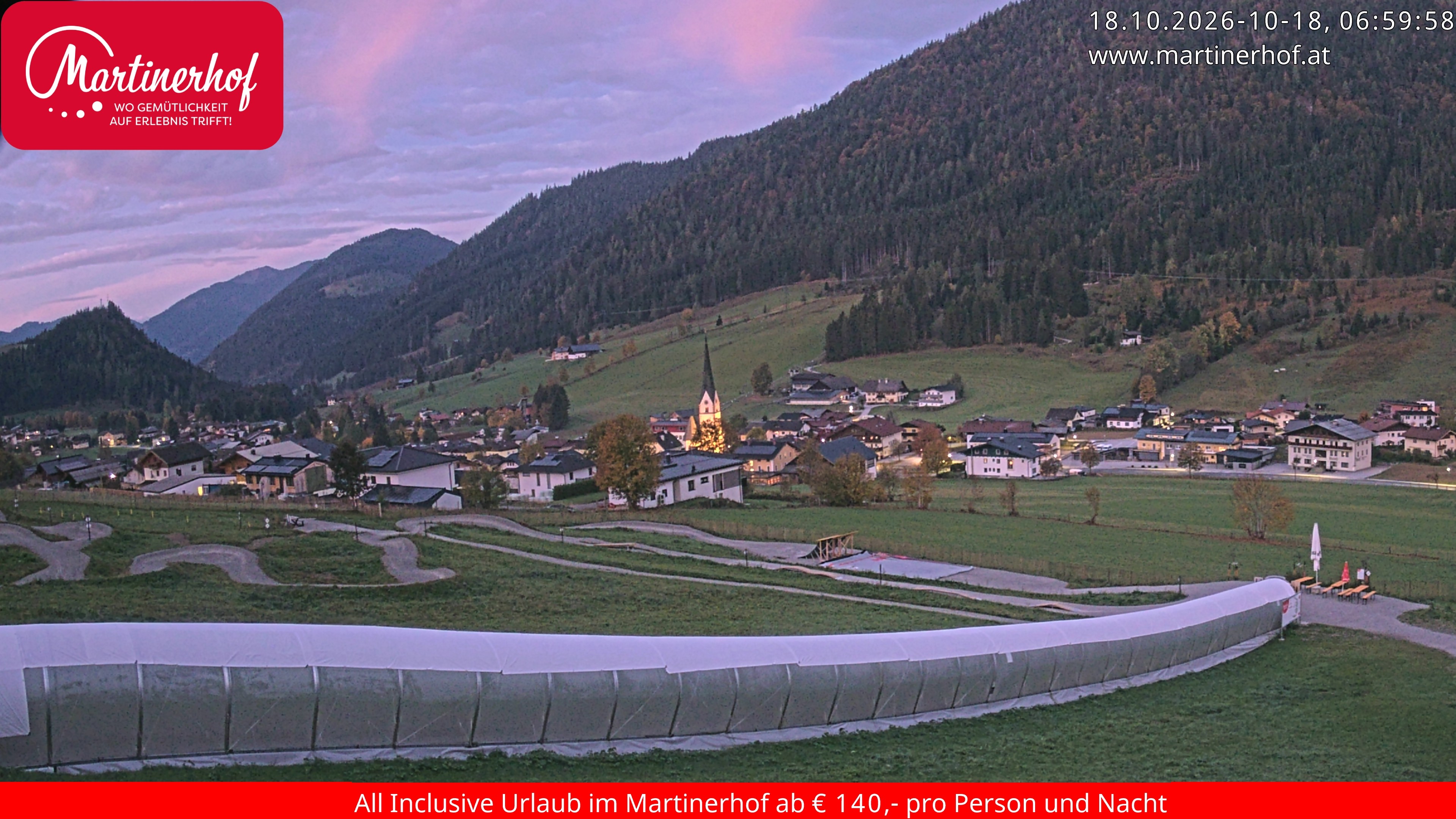 Archiv Foto Webcam Sicht auf St. Martin am Tennengebirge
