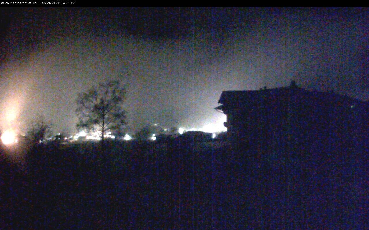 Archived image Webcam features a view of the Tennergebirge mountains