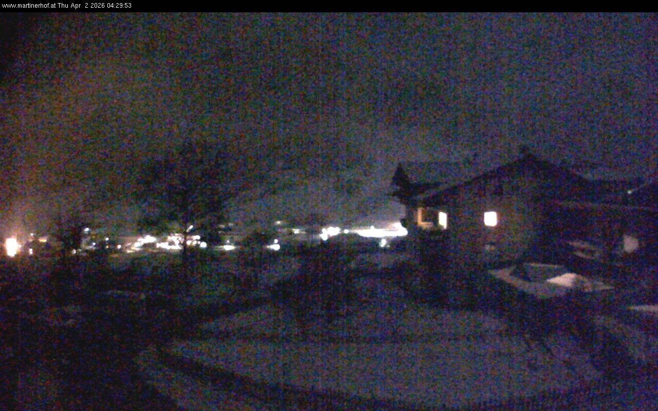 Archived image Webcam features a view of the Tennergebirge mountains