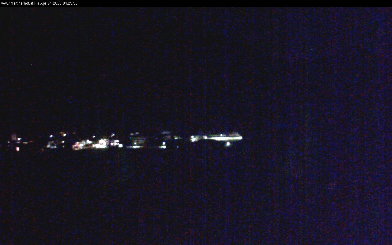 Archived image Webcam features a view of the Tennergebirge mountains