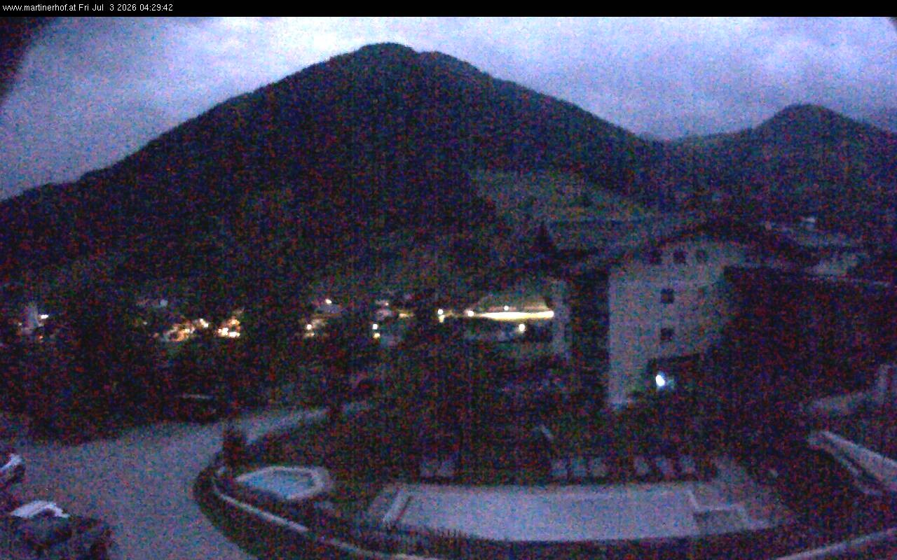 Archived image Webcam features a view of the Tennergebirge mountains