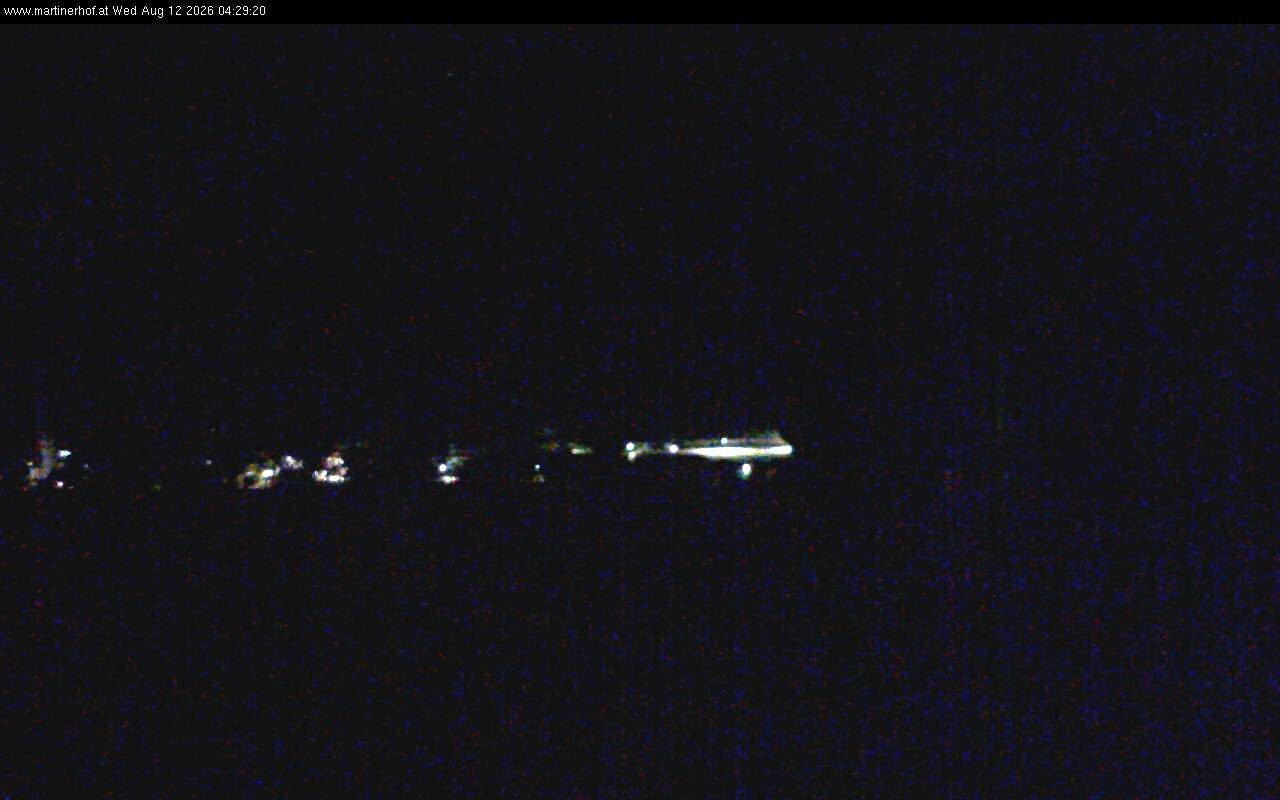 Archived image Webcam features a view of the Tennergebirge mountains