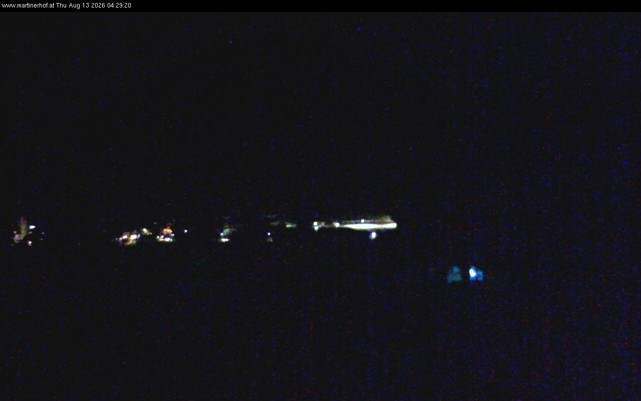 Archived image Webcam features a view of the Tennergebirge mountains