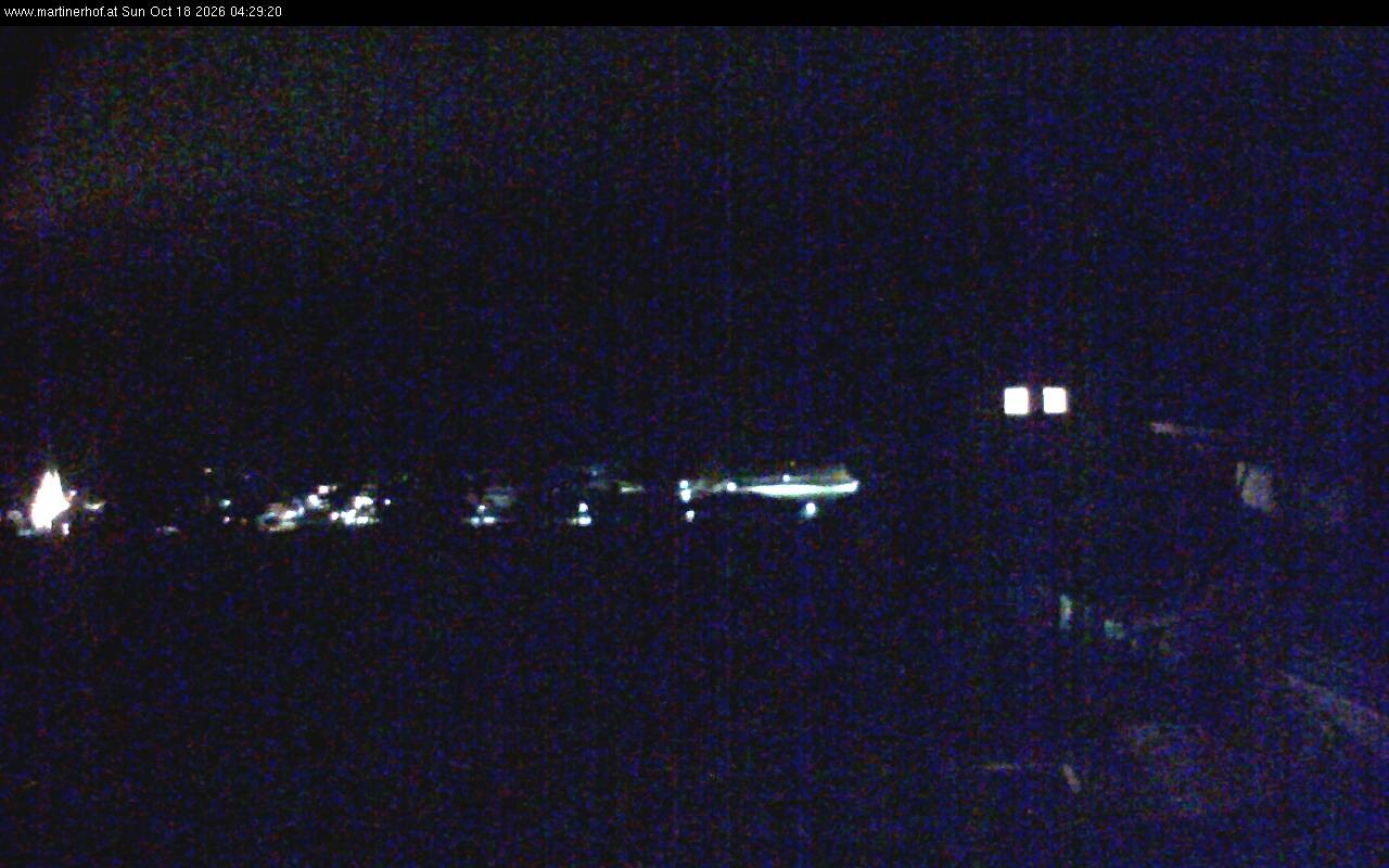 Archived image Webcam features a view of the Tennergebirge mountains