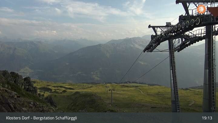 Archiv Foto Webcam Klosters Dorf: Bergstation Schaffürggli
