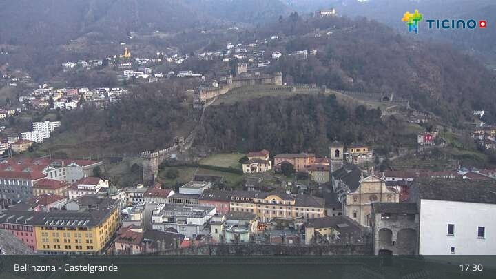Archiv Foto Webcam Bellinzona - Castelgrande