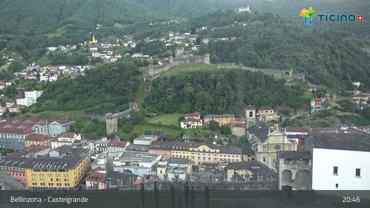 Archiv Foto Webcam Bellinzona - Castelgrande