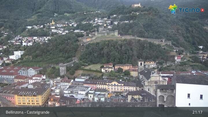 Archiv Foto Webcam Bellinzona - Castelgrande