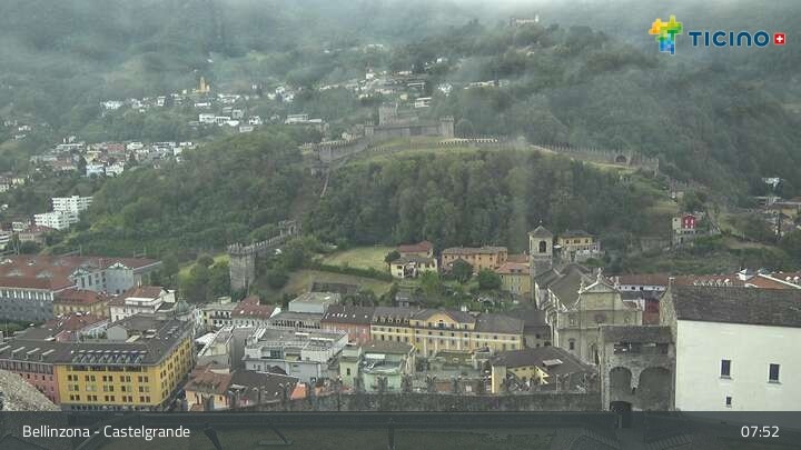 Archiv Foto Webcam Bellinzona - Castelgrande