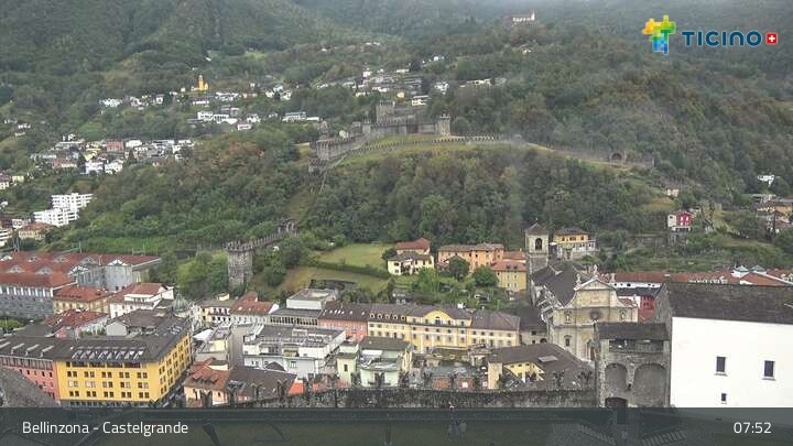 Archiv Foto Webcam Bellinzona - Castelgrande