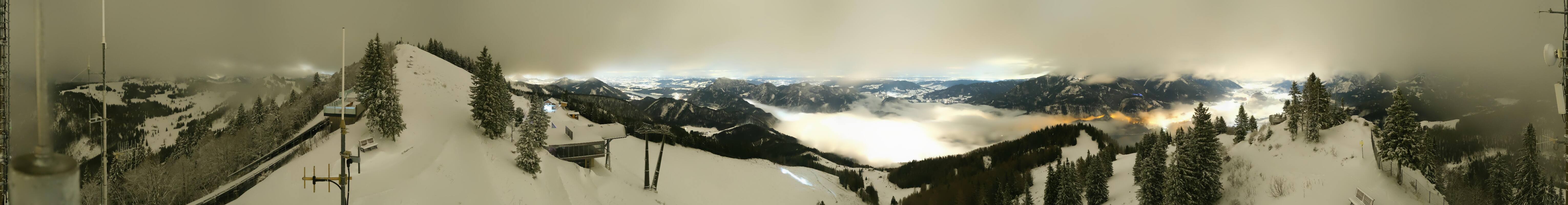 Archiv Foto Webcam Zwölferhorn im Salzkammergut