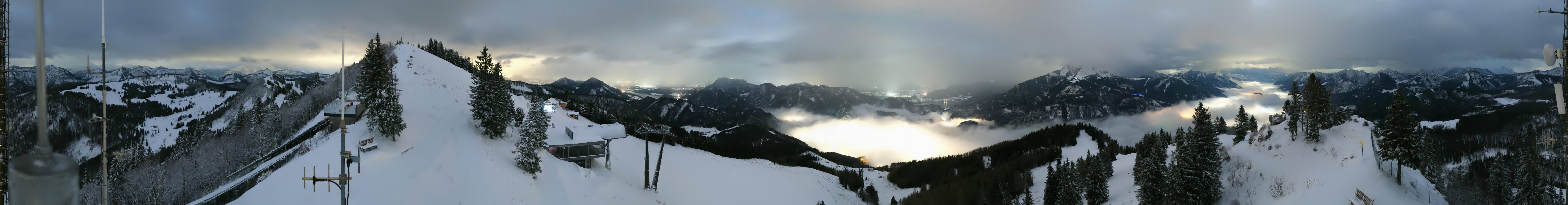 Archiv Foto Webcam Zwölferhorn im Salzkammergut