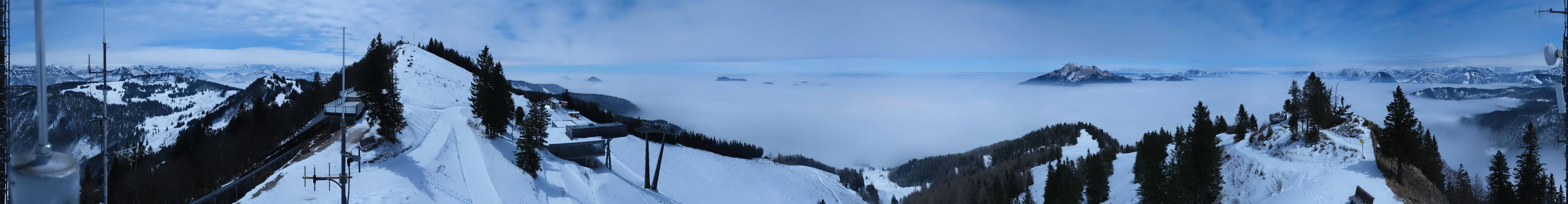 Archiv Foto Webcam Zwölferhorn im Salzkammergut