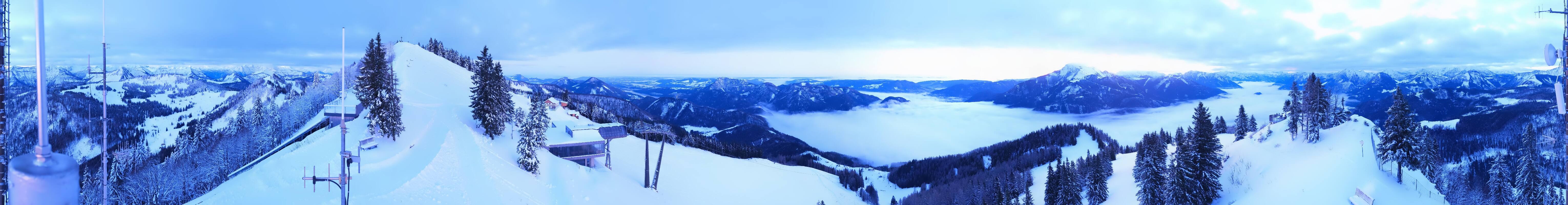 Archiv Foto Webcam Zwölferhorn im Salzkammergut