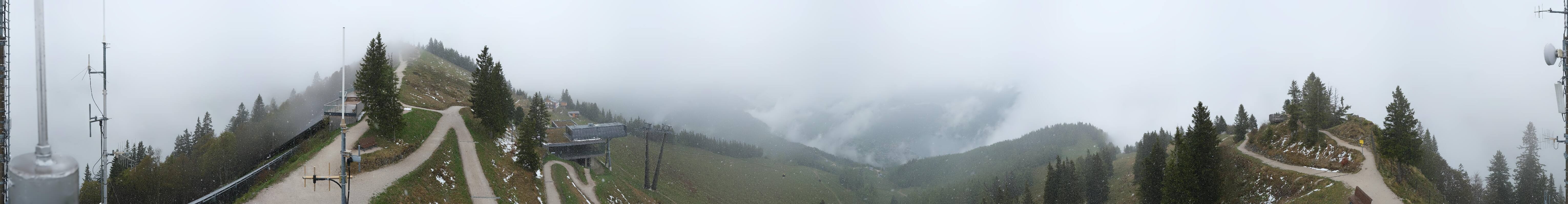 Archiv Foto Webcam Zwölferhorn im Salzkammergut