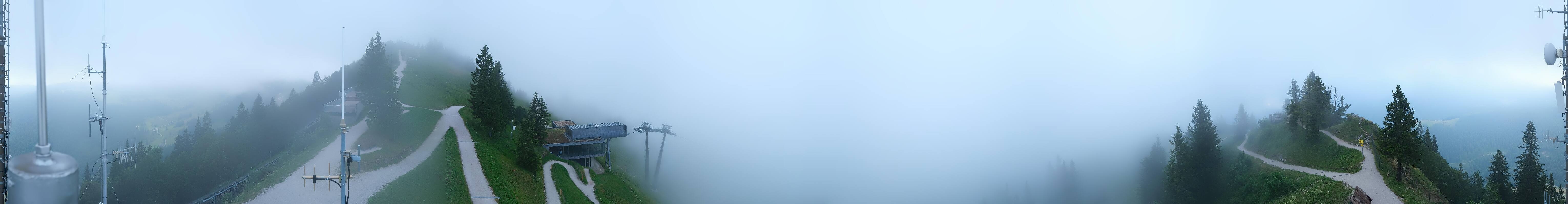 Archiv Foto Webcam Zwölferhorn im Salzkammergut