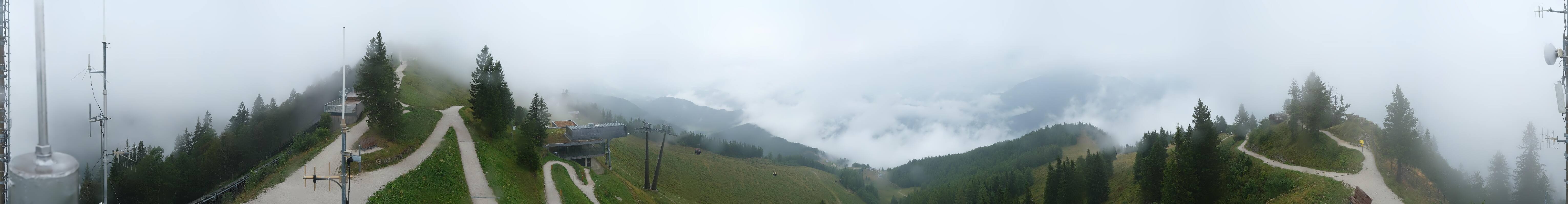 Archiv Foto Webcam Zwölferhorn im Salzkammergut