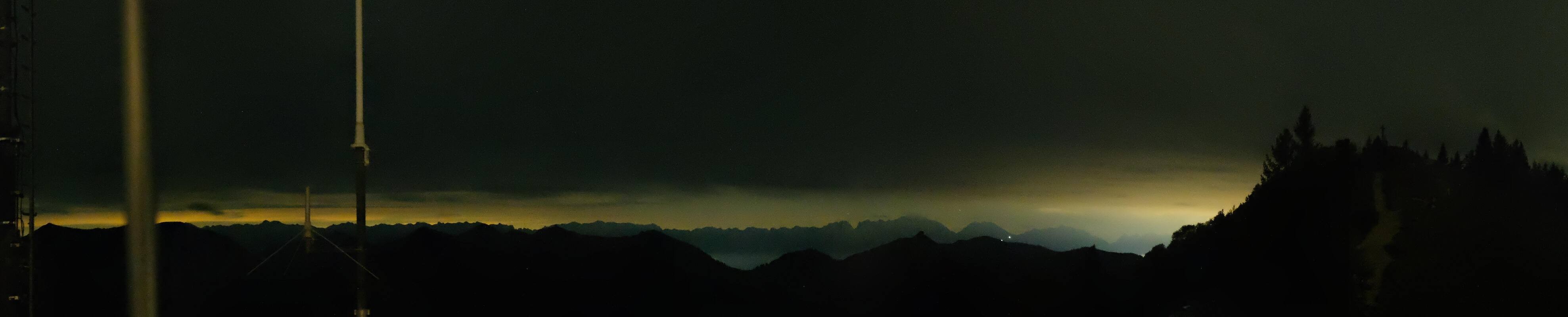 Archiv Foto Webcam Zwölferhorn im Salzkammergut