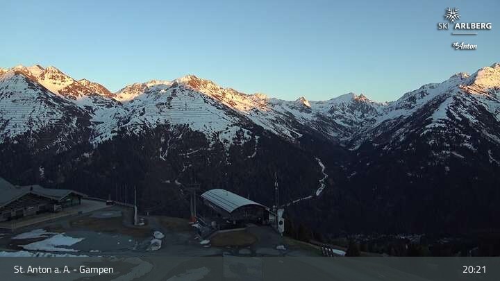 Archived image Webcam Gampen (Mountain Restaurant)