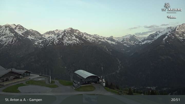 Archived image Webcam Gampen (Mountain Restaurant)