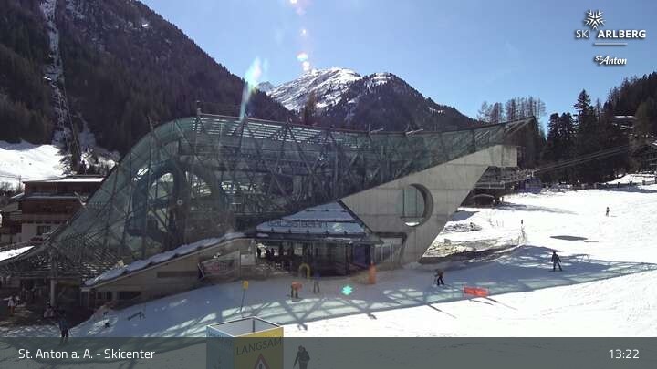 Archived image Webcam Base Station Galzigbahn