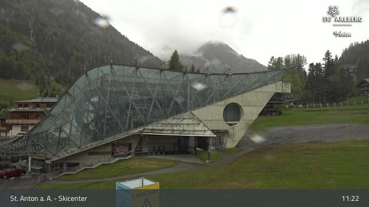 Archived image Webcam Base Station Galzigbahn