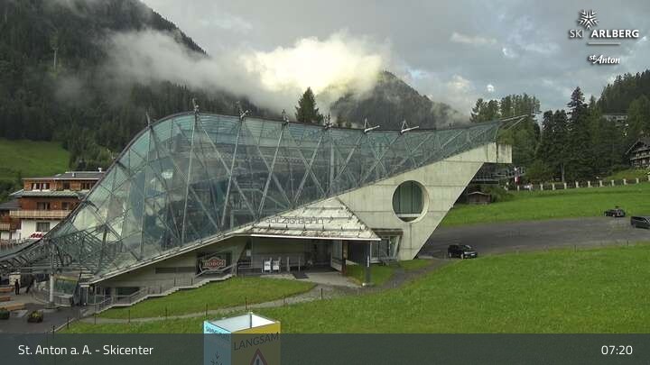 Archived image Webcam Base Station Galzigbahn