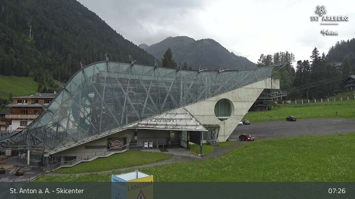 Archived image Webcam Base Station Galzigbahn