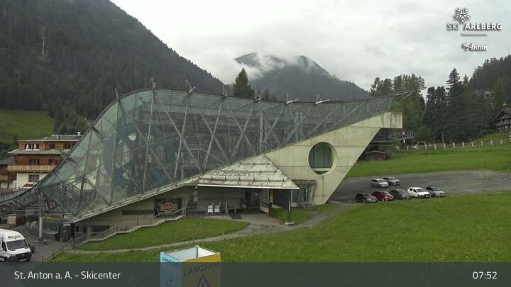 Archived image Webcam Base Station Galzigbahn