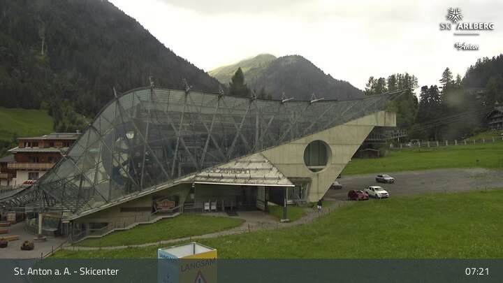 Archived image Webcam Base Station Galzigbahn