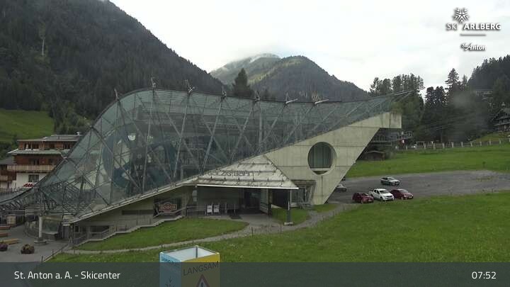 Archived image Webcam Base Station Galzigbahn