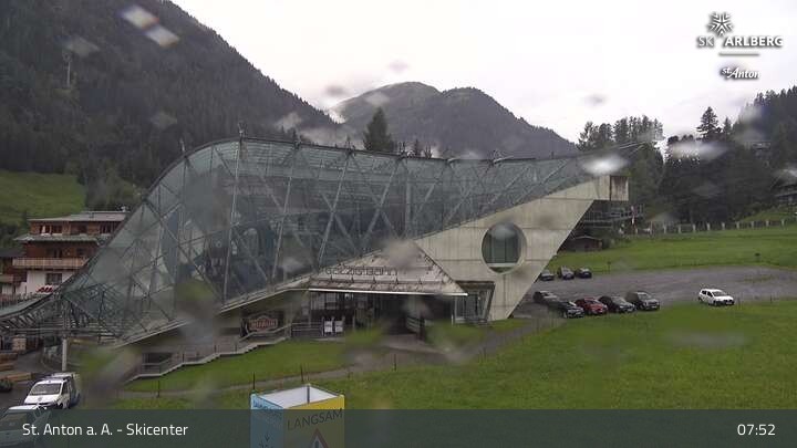 Archived image Webcam Base Station Galzigbahn