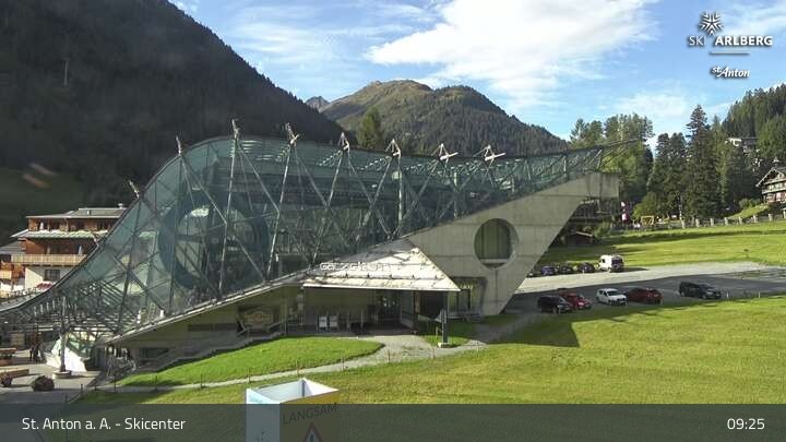 Archived image Webcam Base Station Galzigbahn