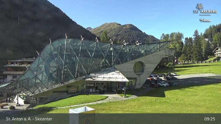 Archived image Webcam Base Station Galzigbahn