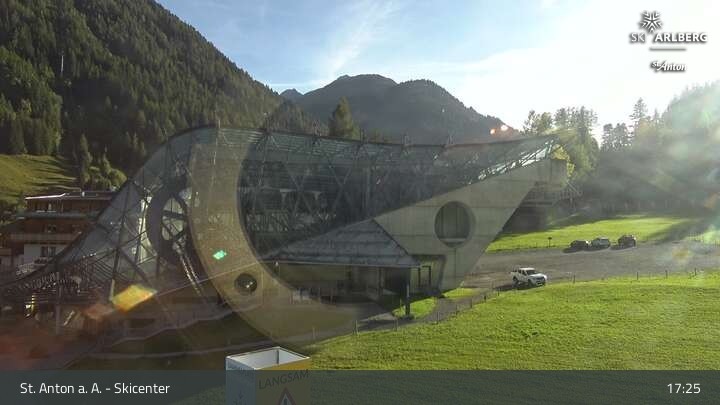 Archived image Webcam Base Station Galzigbahn