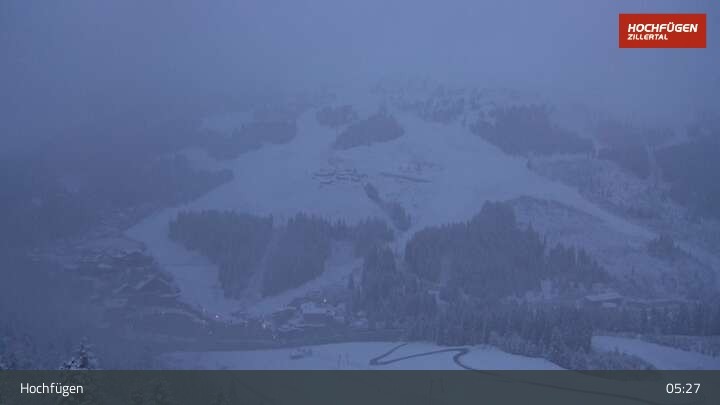 Archiv Foto Webcam Zillertal Parkplatz am Klausboden