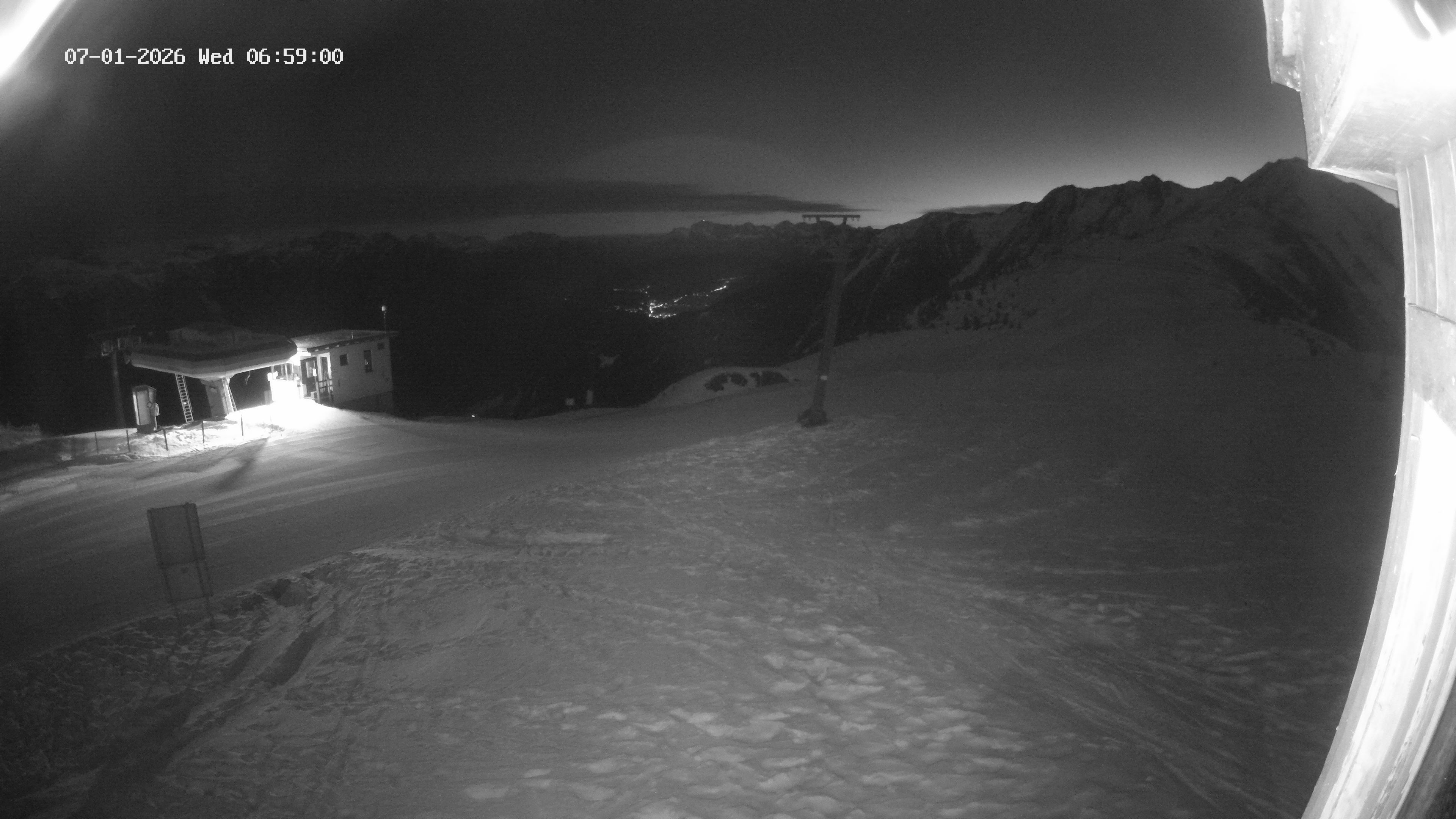 Archiv Foto Webcam Bergstation Venetbahn in Landeck