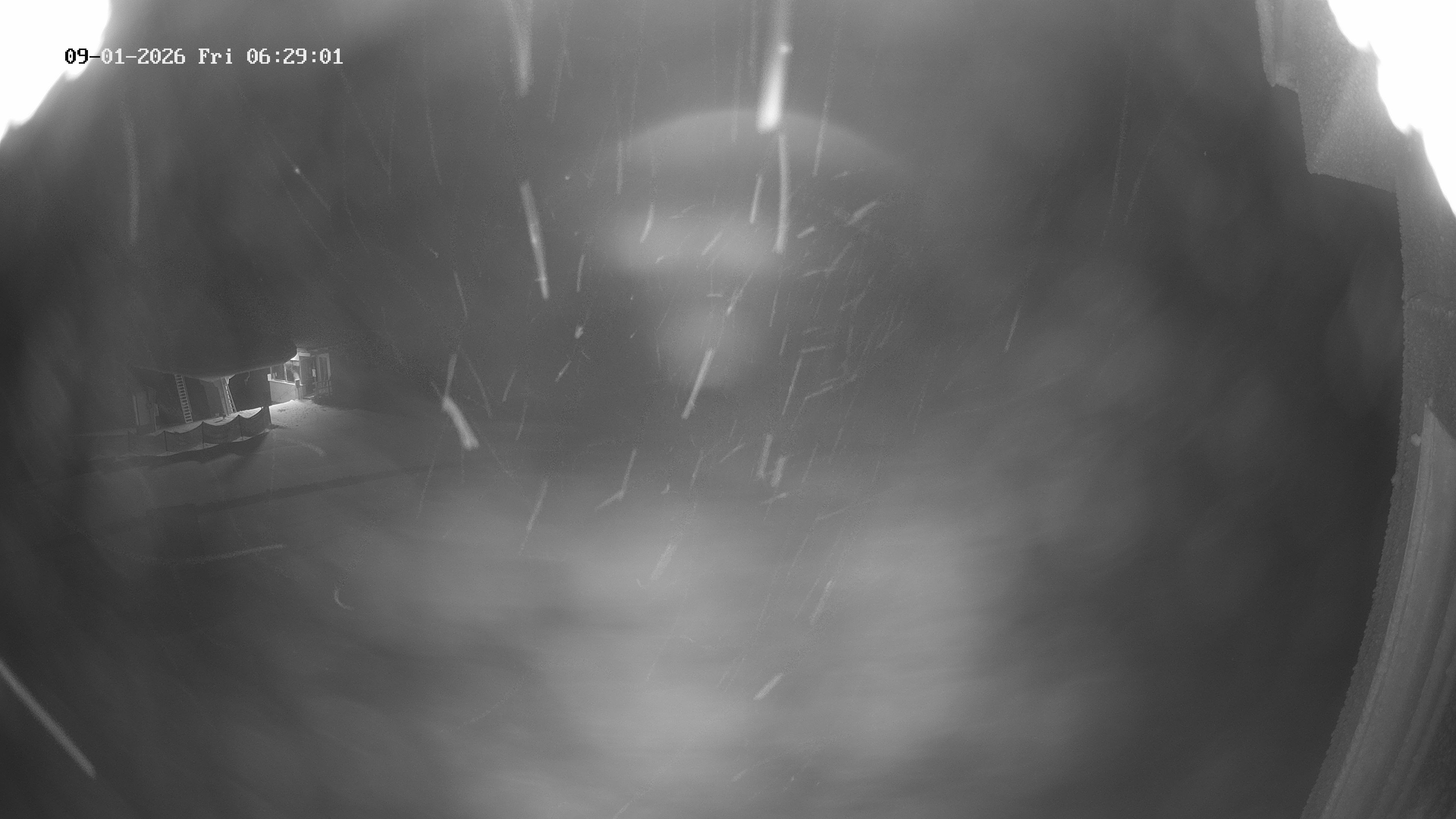 Archived image Webcam Upper Station of the Venetbahn in Landeck