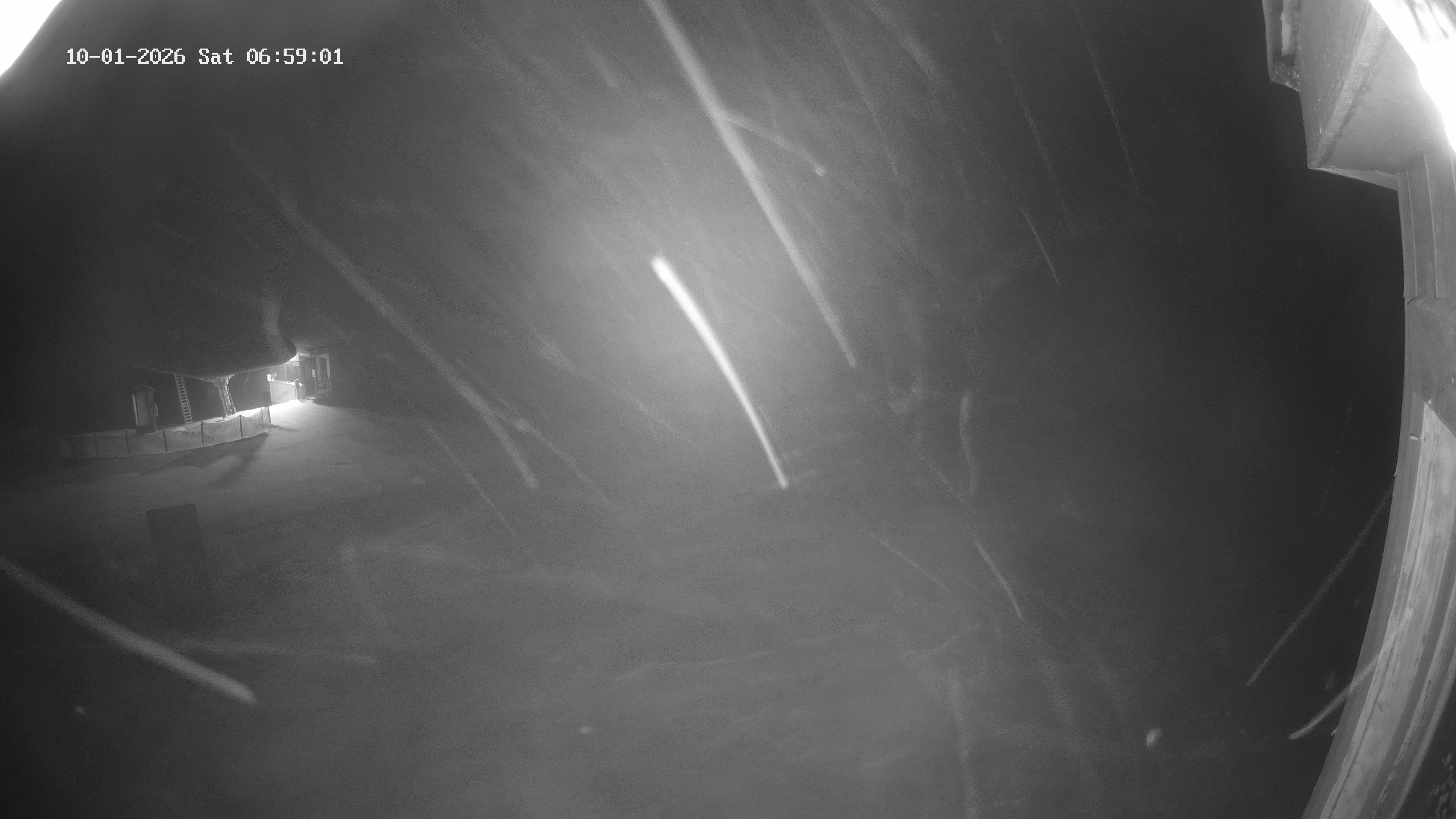 Archived image Webcam Upper Station of the Venetbahn in Landeck